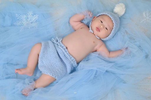 明港摸孕妇肚子沾喜气
